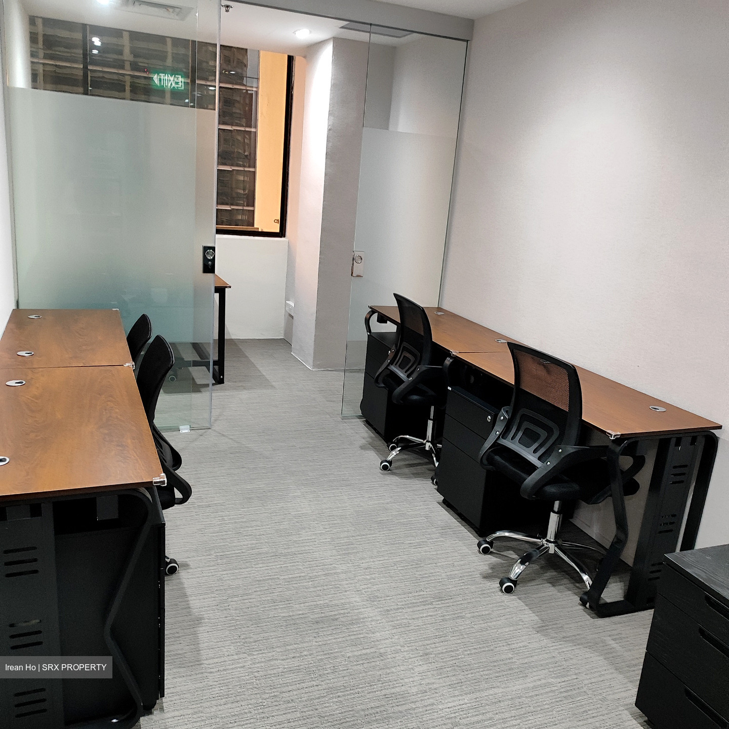International Plaza (D2), Office #558209241
